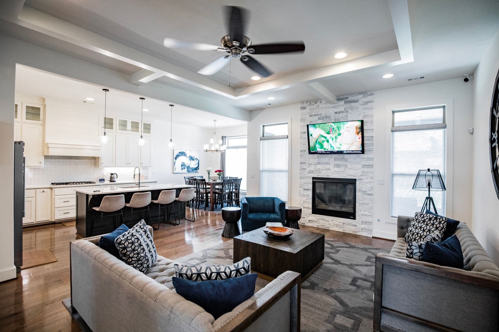 Bentonville House: 8707 W Flycatcher Pl