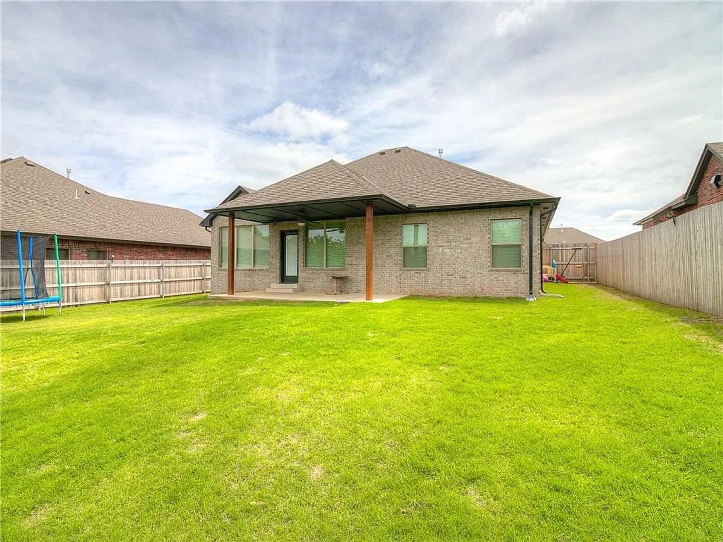 Harrah House: 209 Timber Ln