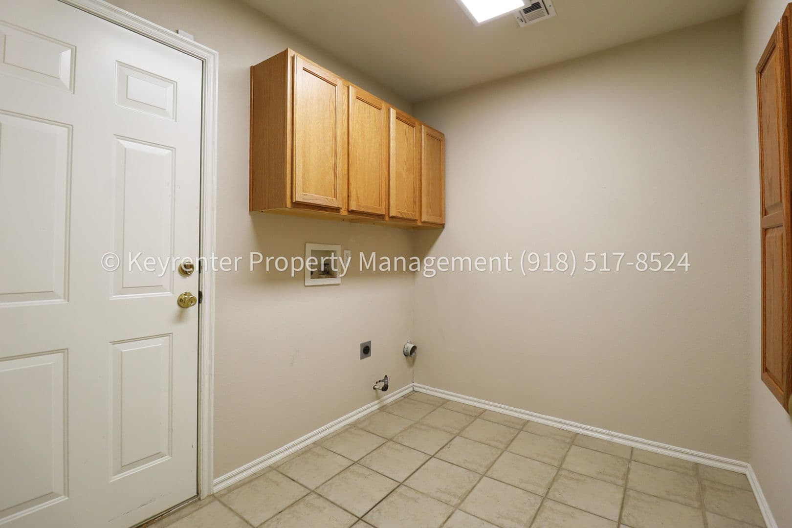 Jenks House: 815 N Douglas St