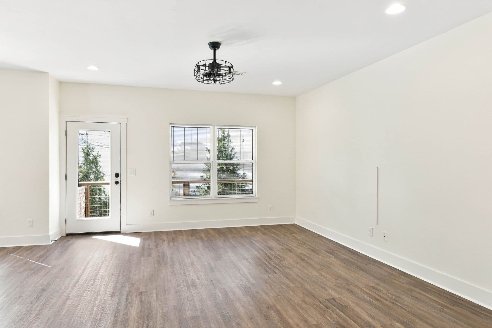 Fayetteville Apartment: 215 E Center St