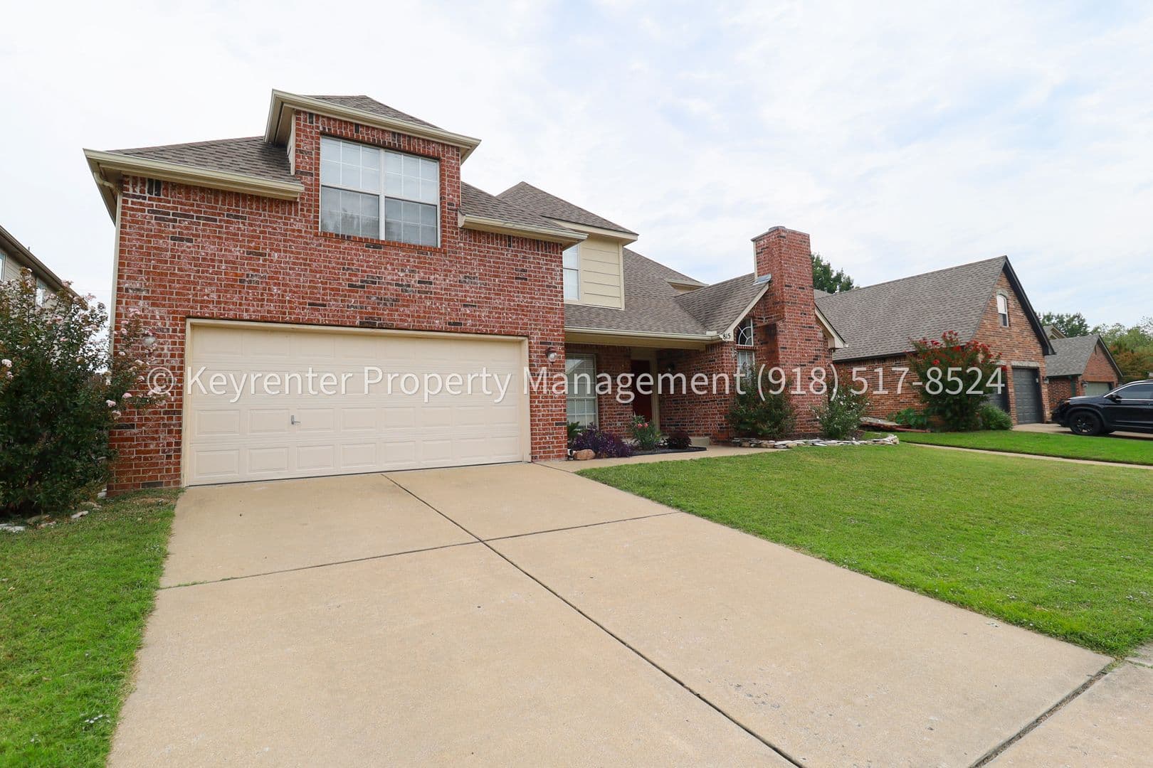 Jenks House: 815 N Douglas St