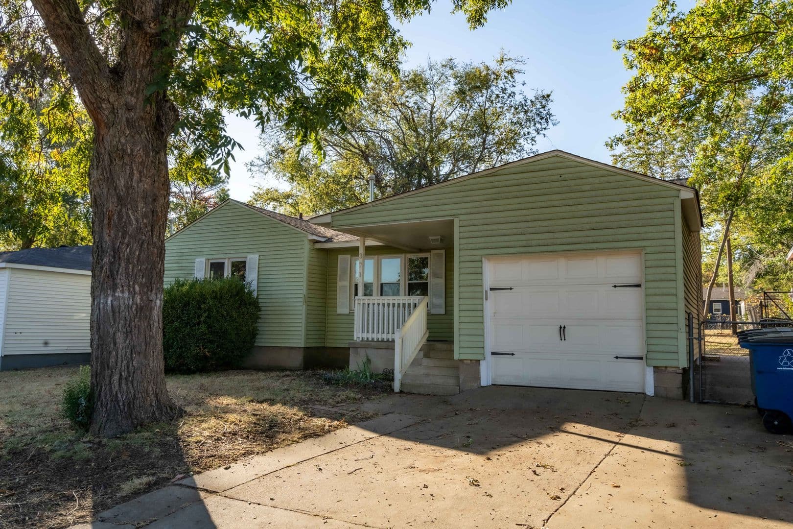 Tulsa House: 3710 W 44th St