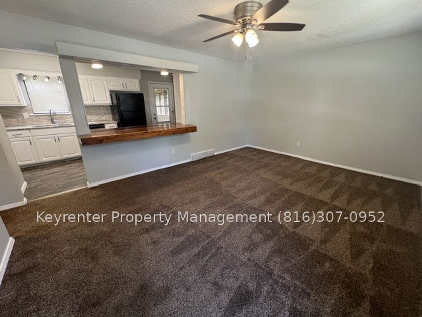 Liberty House: 187 Lee Dr