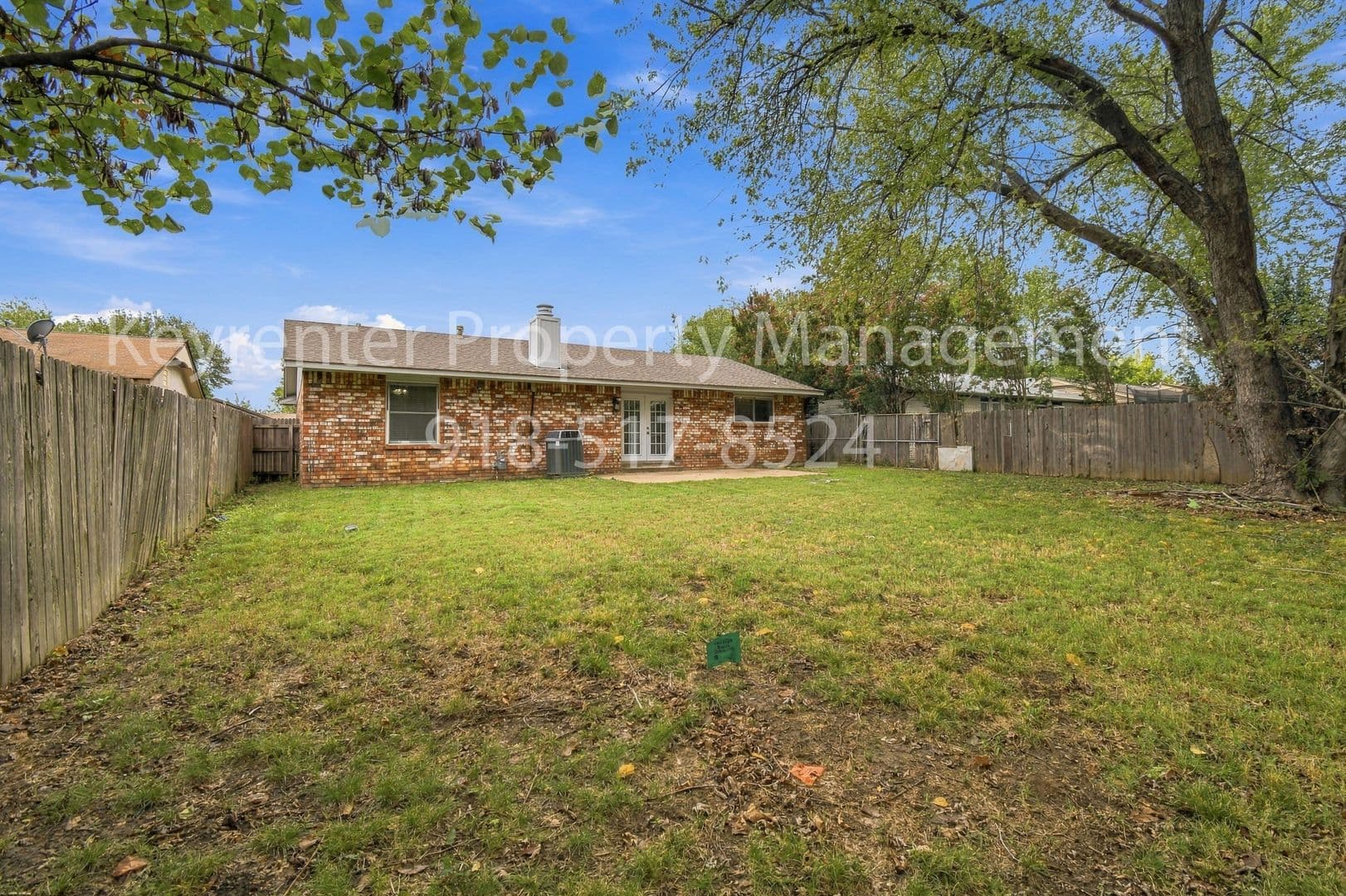 Broken Arrow House: 1201 S Gum Ave