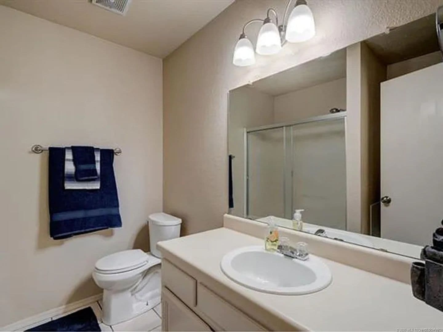 Owasso House: 8215 N 121st East Ave