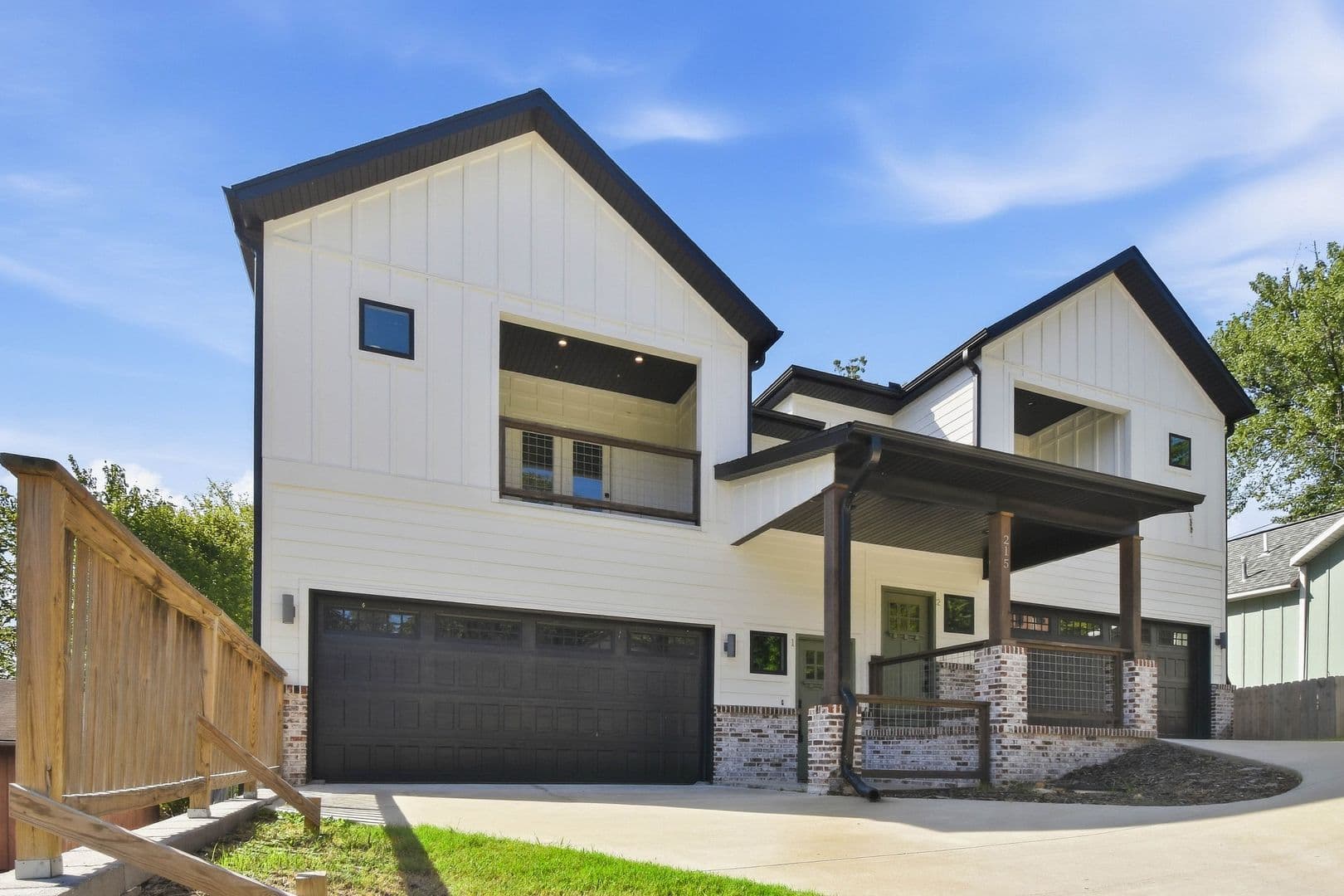 Fayetteville Apartment: 215 E Center St