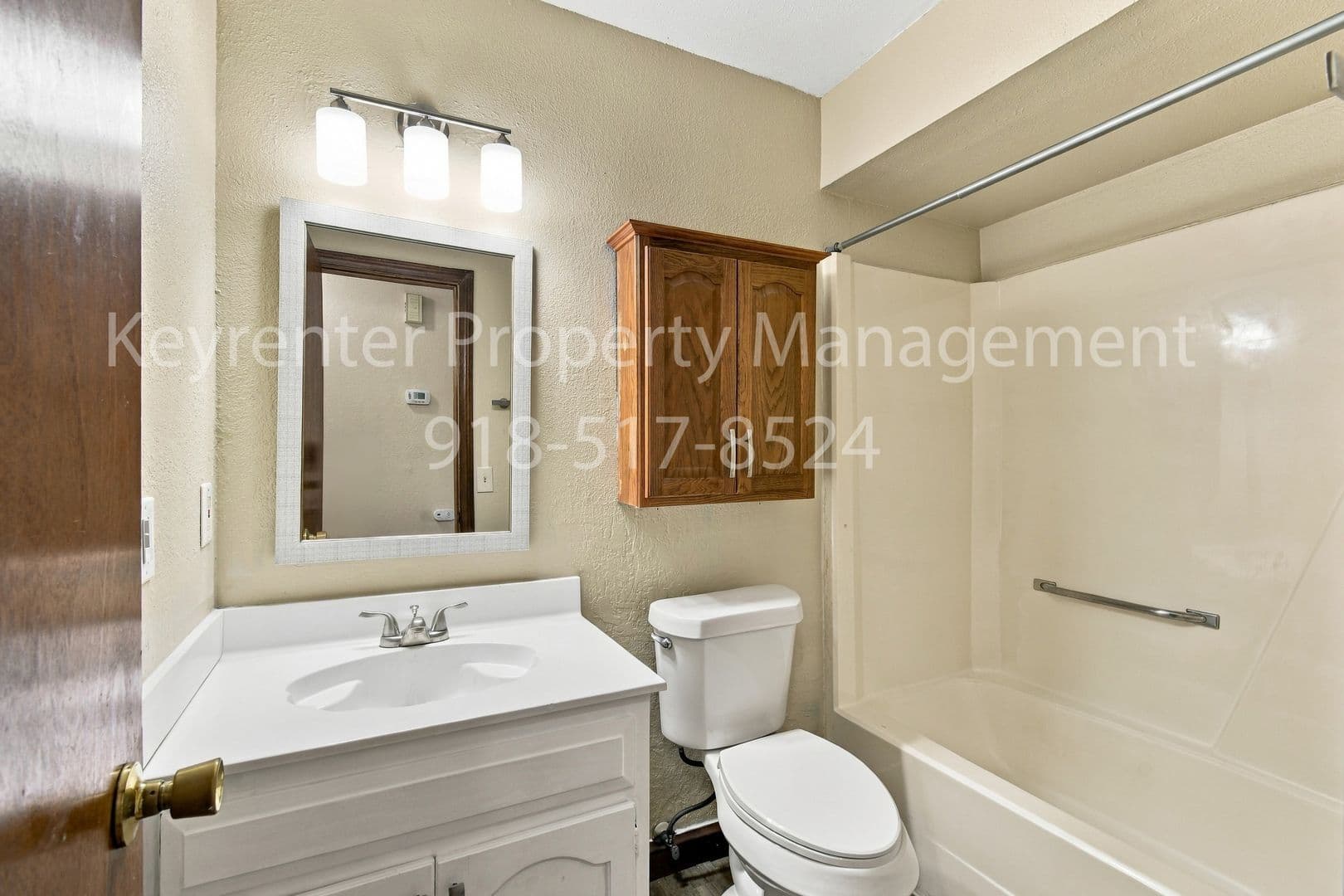 Broken Arrow House: 2505 E Princeton St