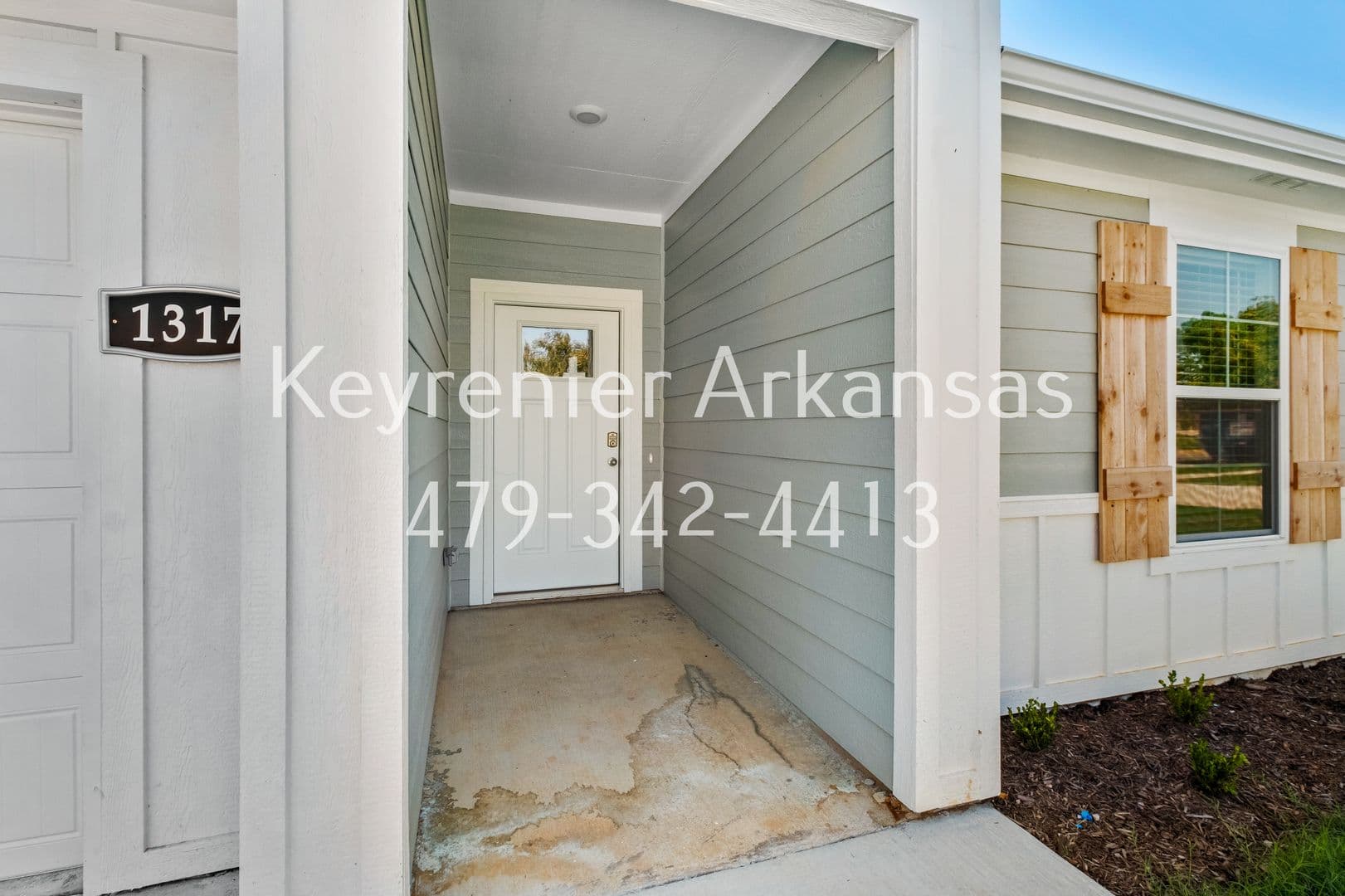 Gentry House: 1317 Bates St
