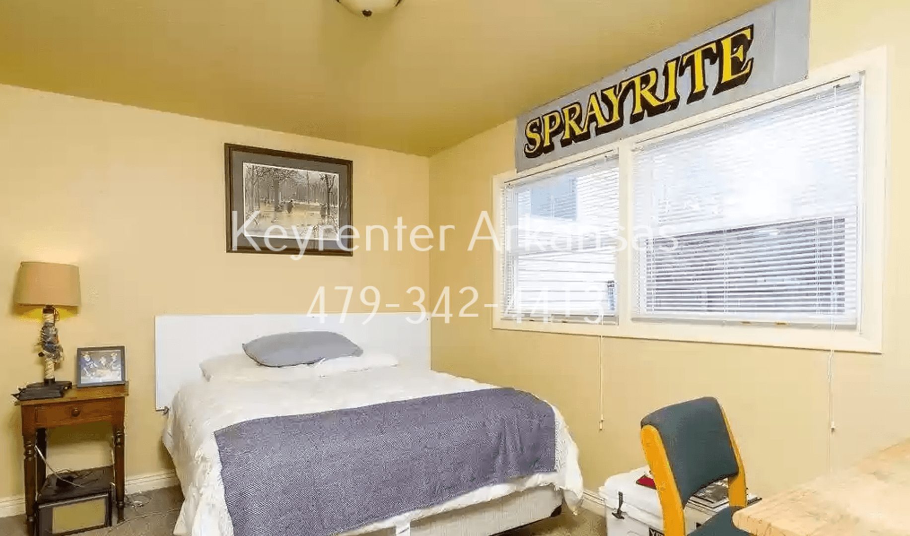 Fayetteville House: 1144 N Vista Pl