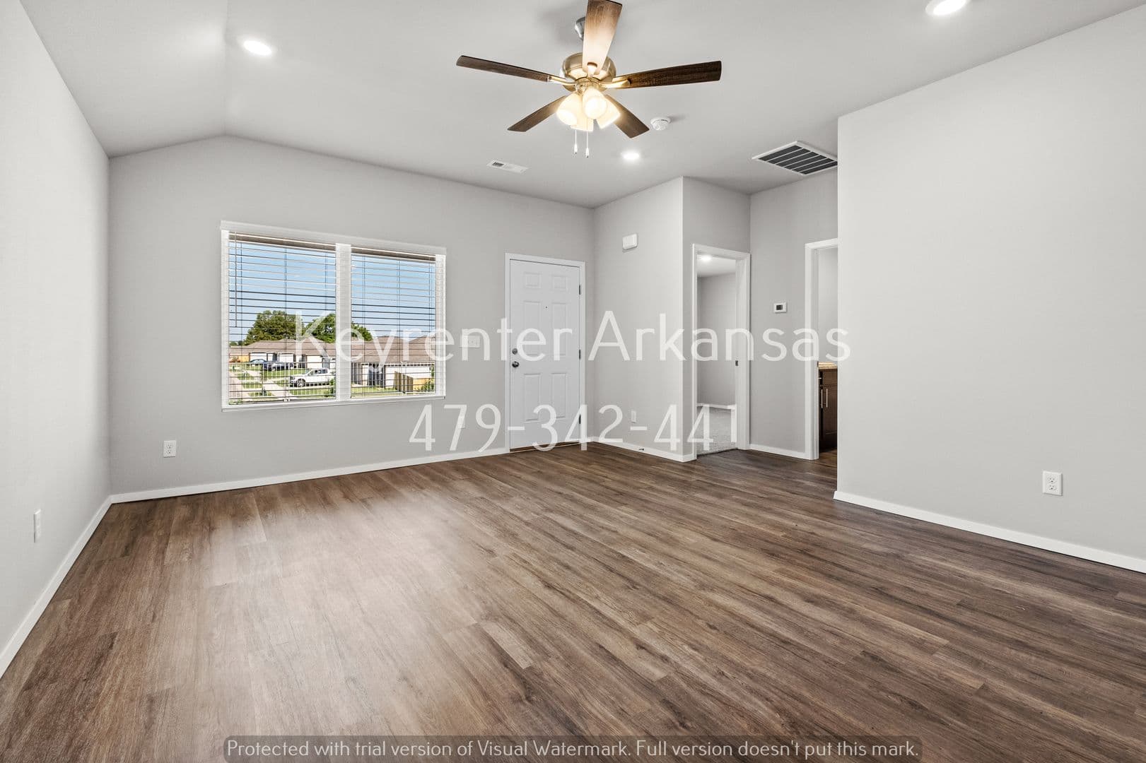 Fayetteville House: 2476 N Raven Ln