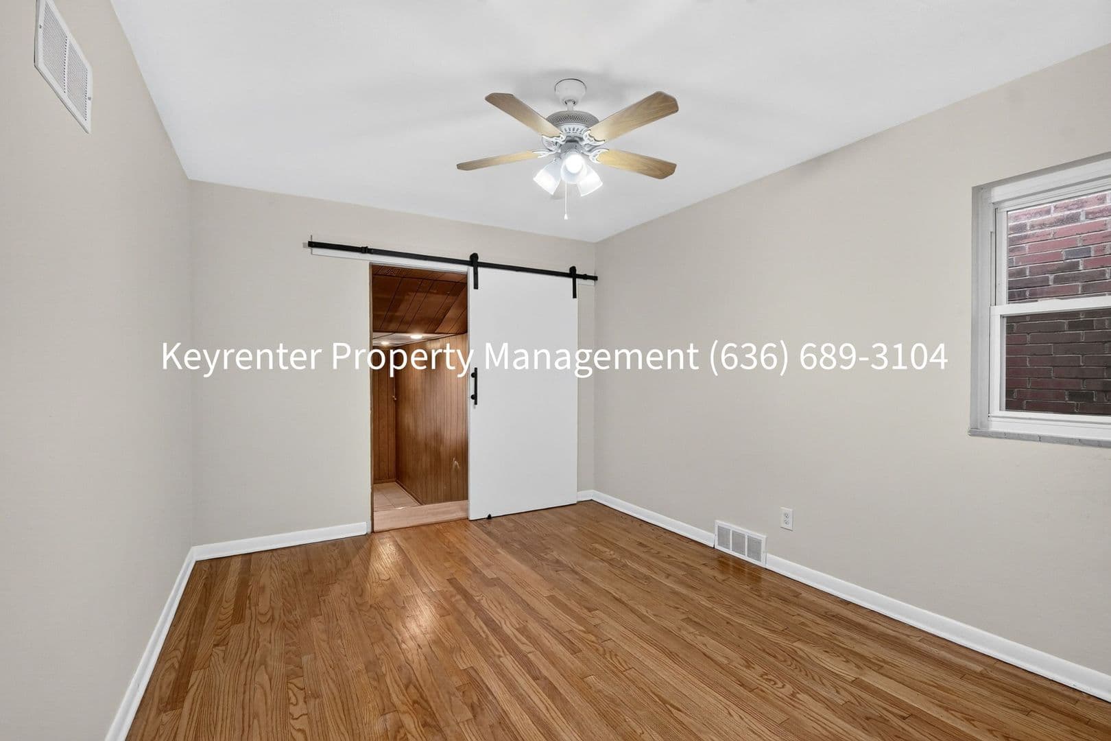 Saint Louis House: 5855 Pershing Ave
