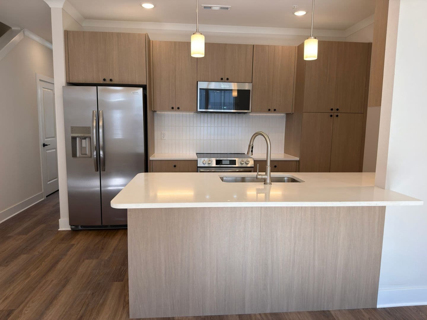 Rogers Townhome: 3600 W Persimmon St