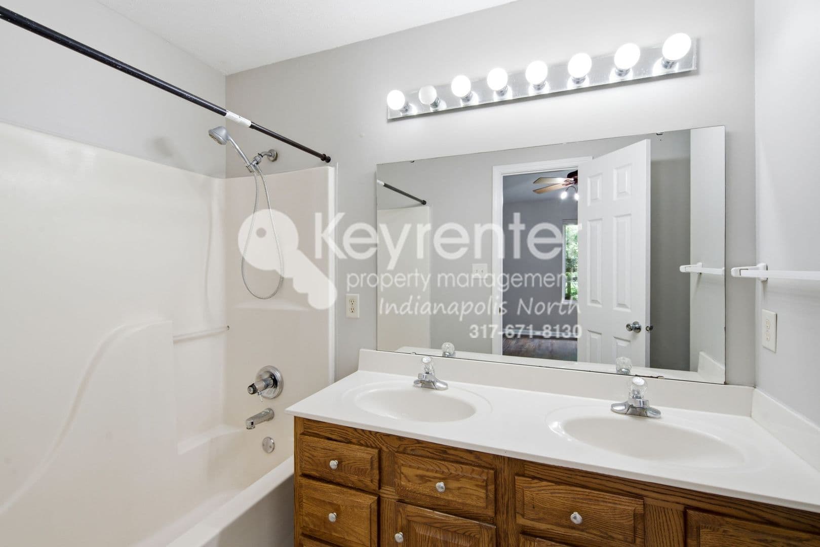 Indianapolis House: 4350 Meadowsweet Ct