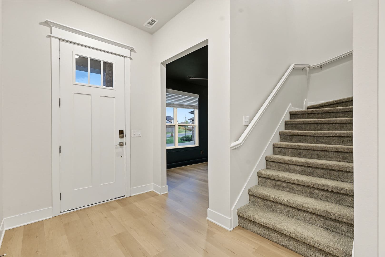 Bentonville House: 3802 SW Pinecrest Dr