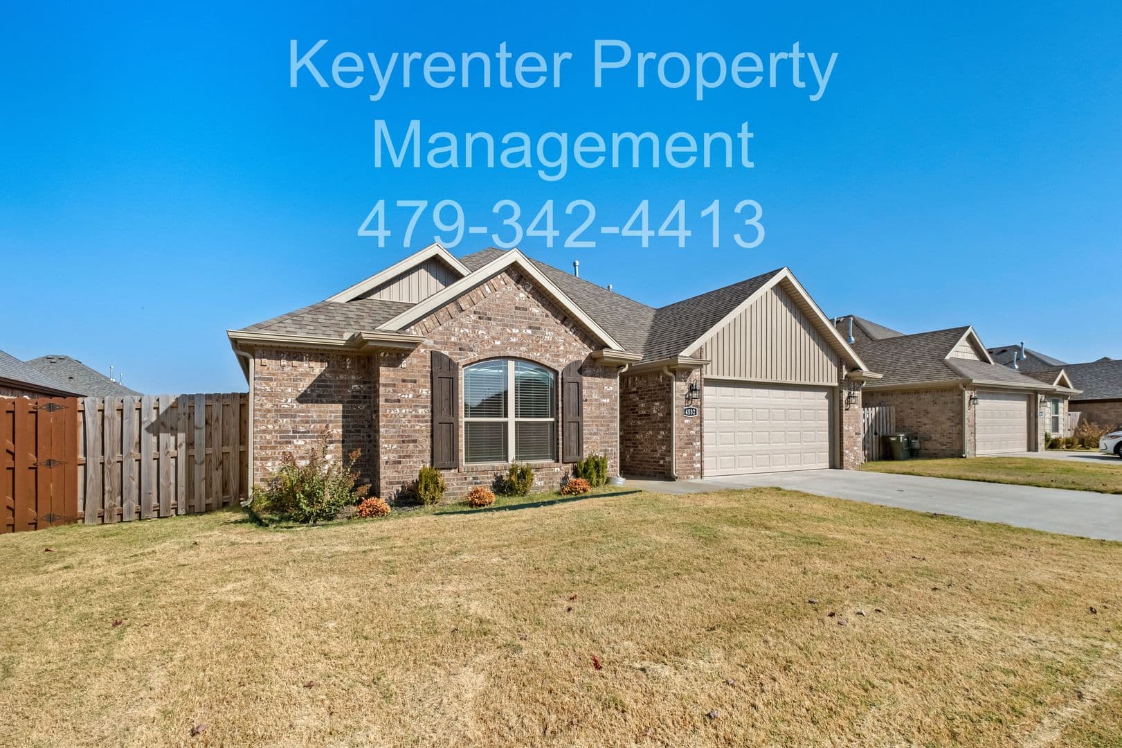 Fayetteville House: 4532 W Newton Ave