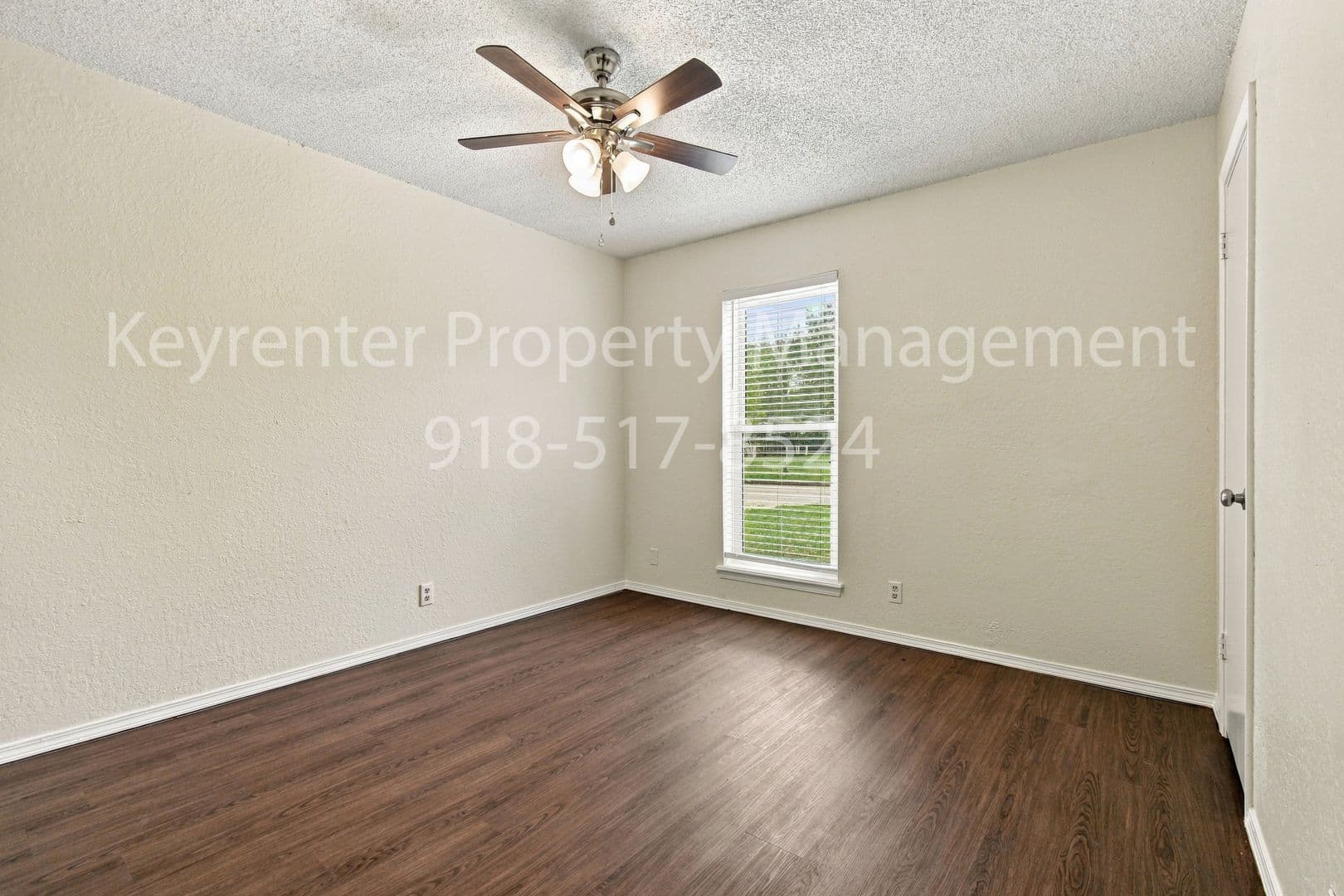 Broken Arrow House: 1201 S Gum Ave
