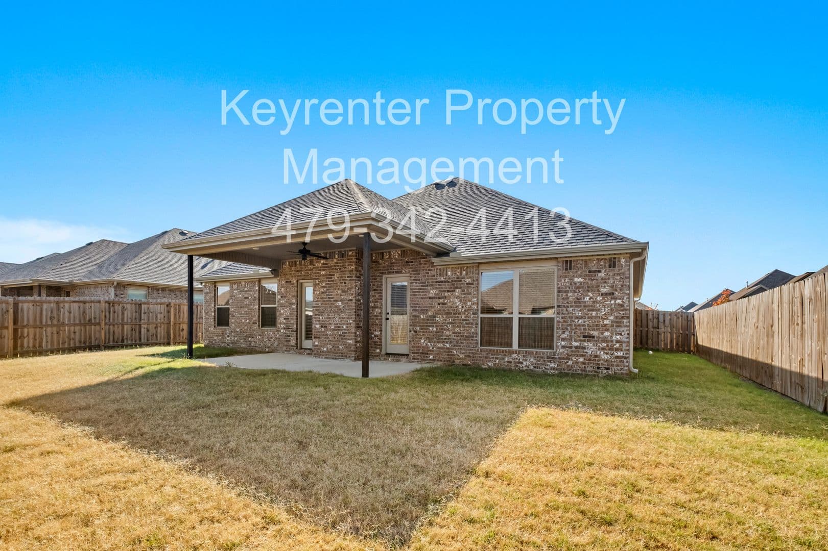 Fayetteville House: 4532 W Newton Ave