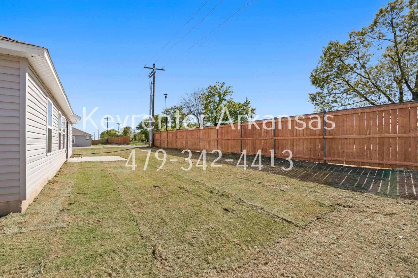 Centerton House: 801 Belhaven Rd