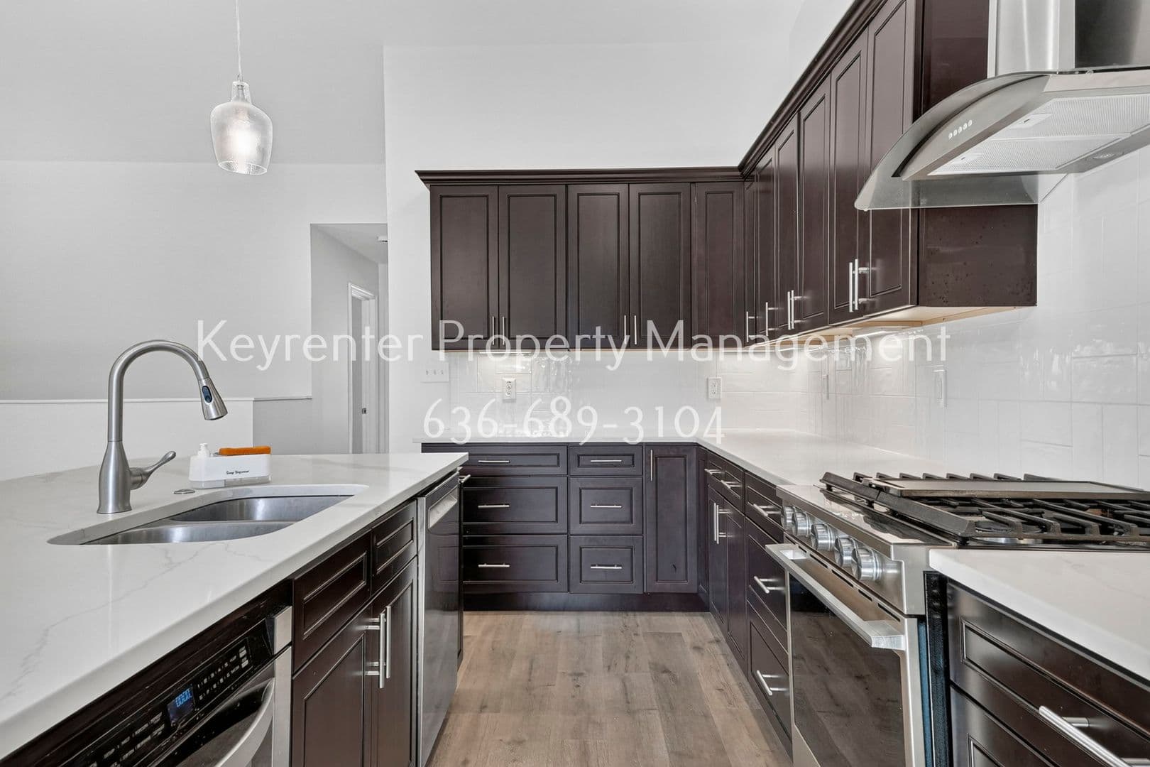 Hazelwood House: 926 Townhouse Ln