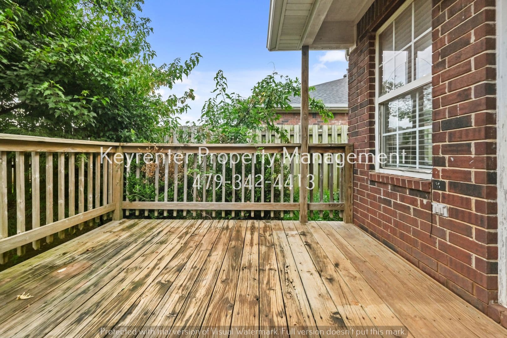 Bentonville House: 3703 Surrey Ave