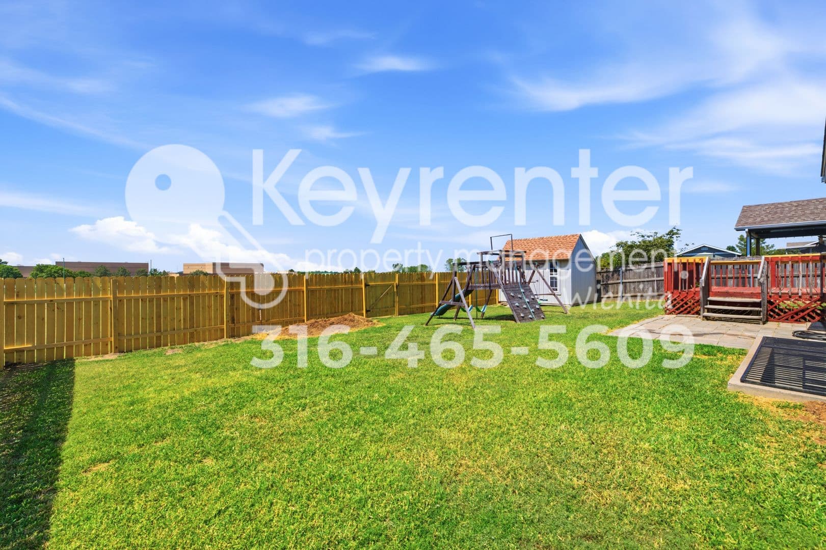 Mulvane House: 1823 N Country Walk Ln