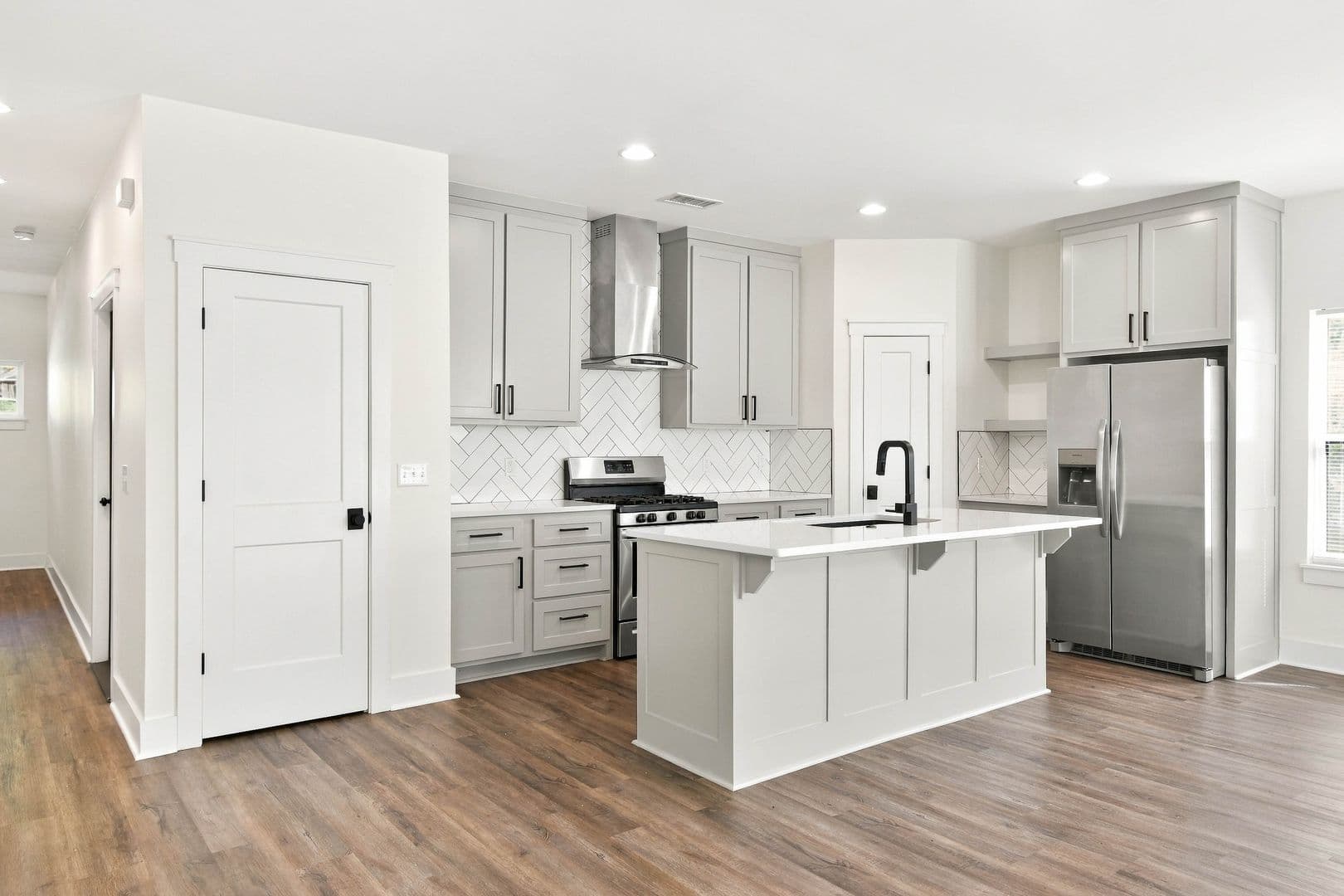 Fayetteville Apartment: 215 E Center St