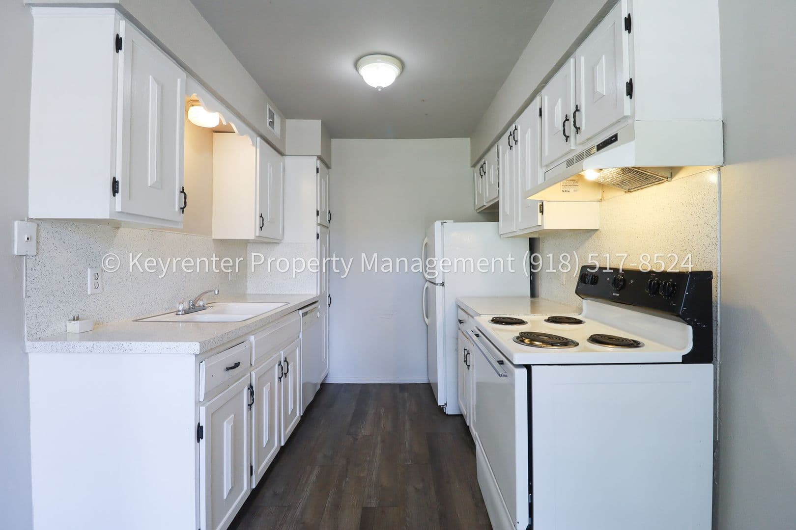 Tulsa House: 4318 E 67th St #571