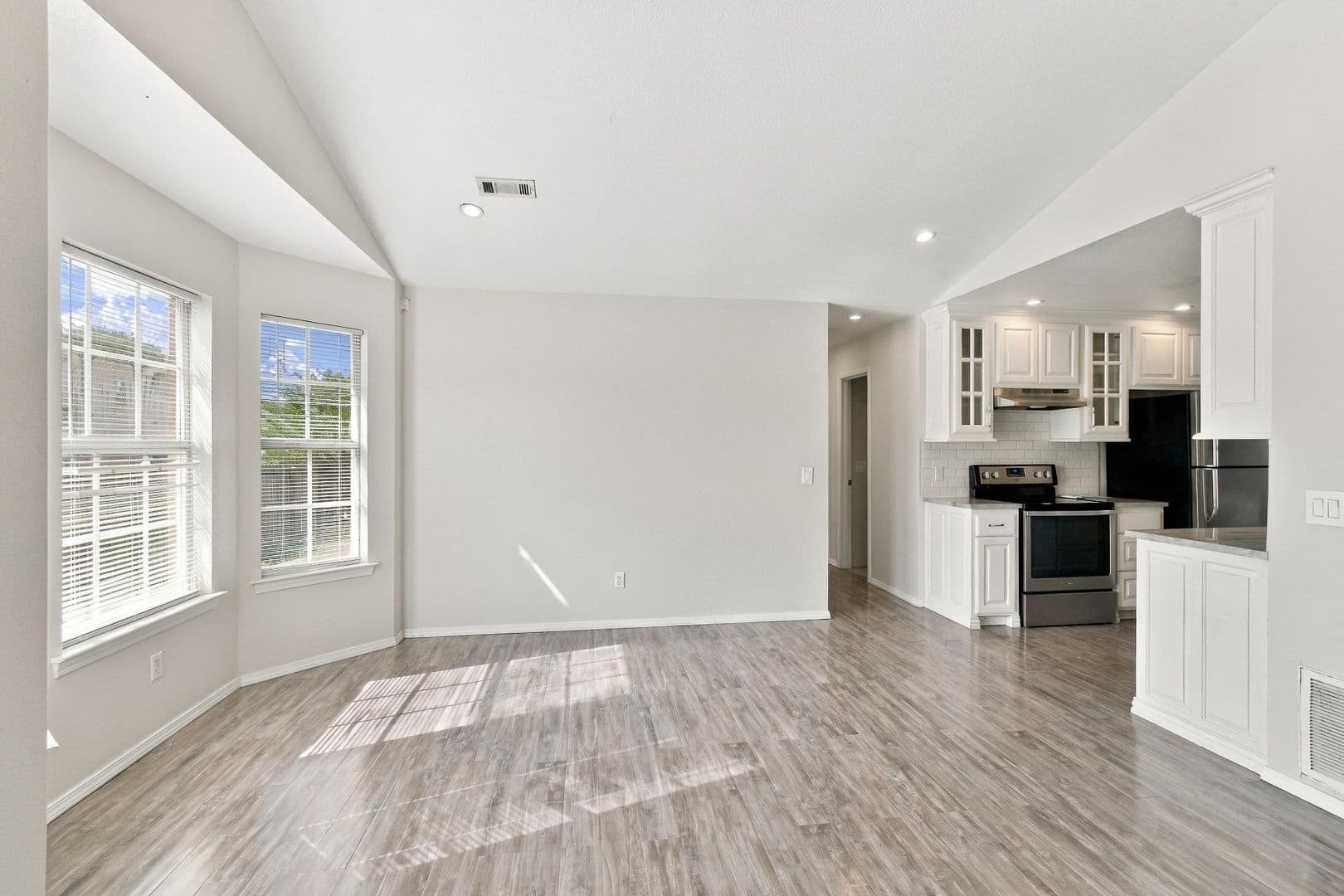 Fayetteville House: 1243 Oleander Lane