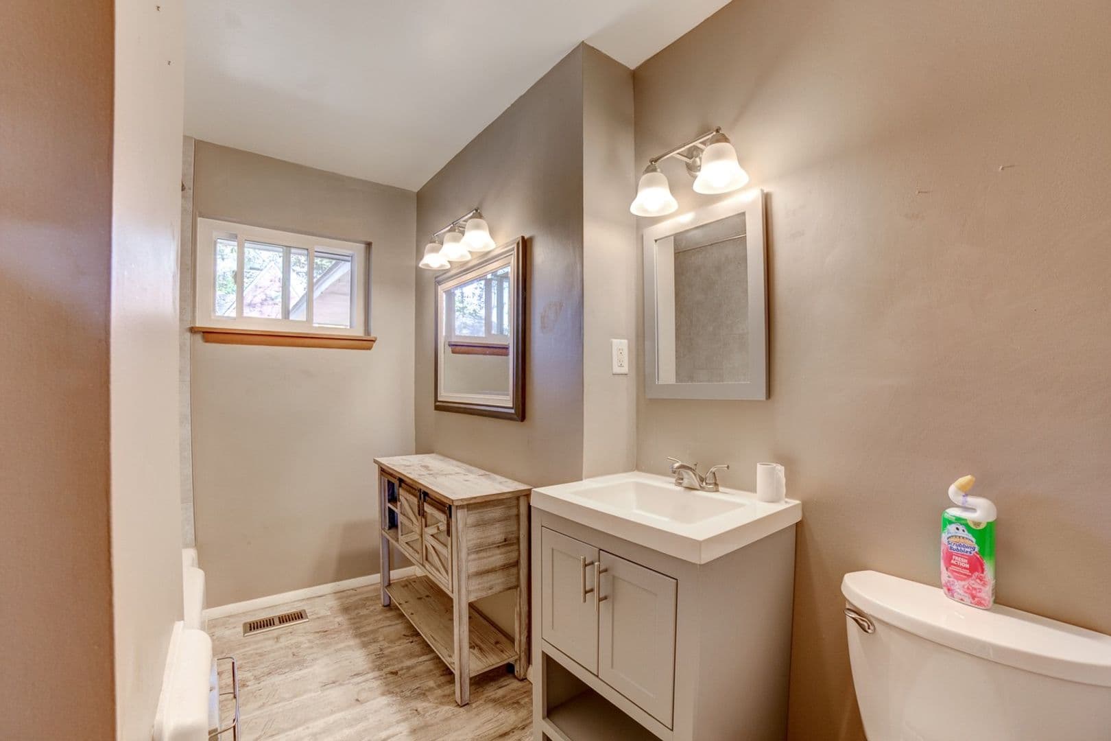 Tulsa House: 5548 S Owasso Ave