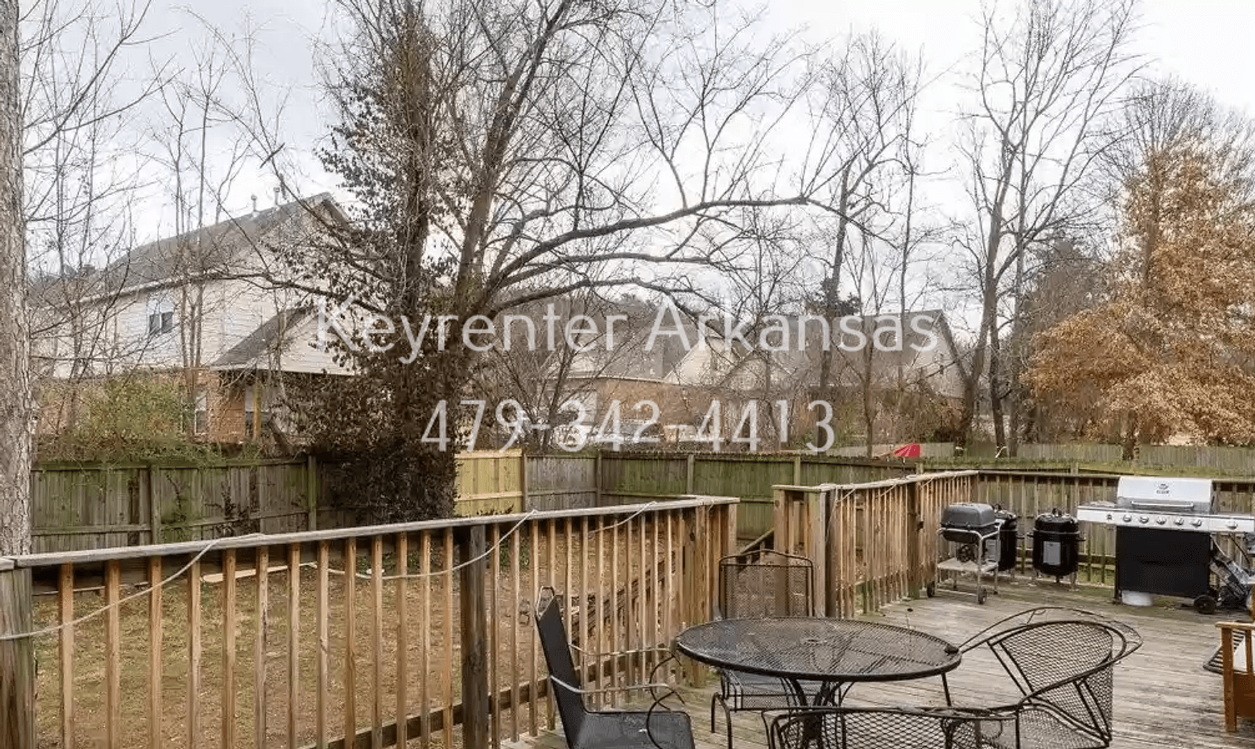 Fayetteville House: 1144 N Vista Pl