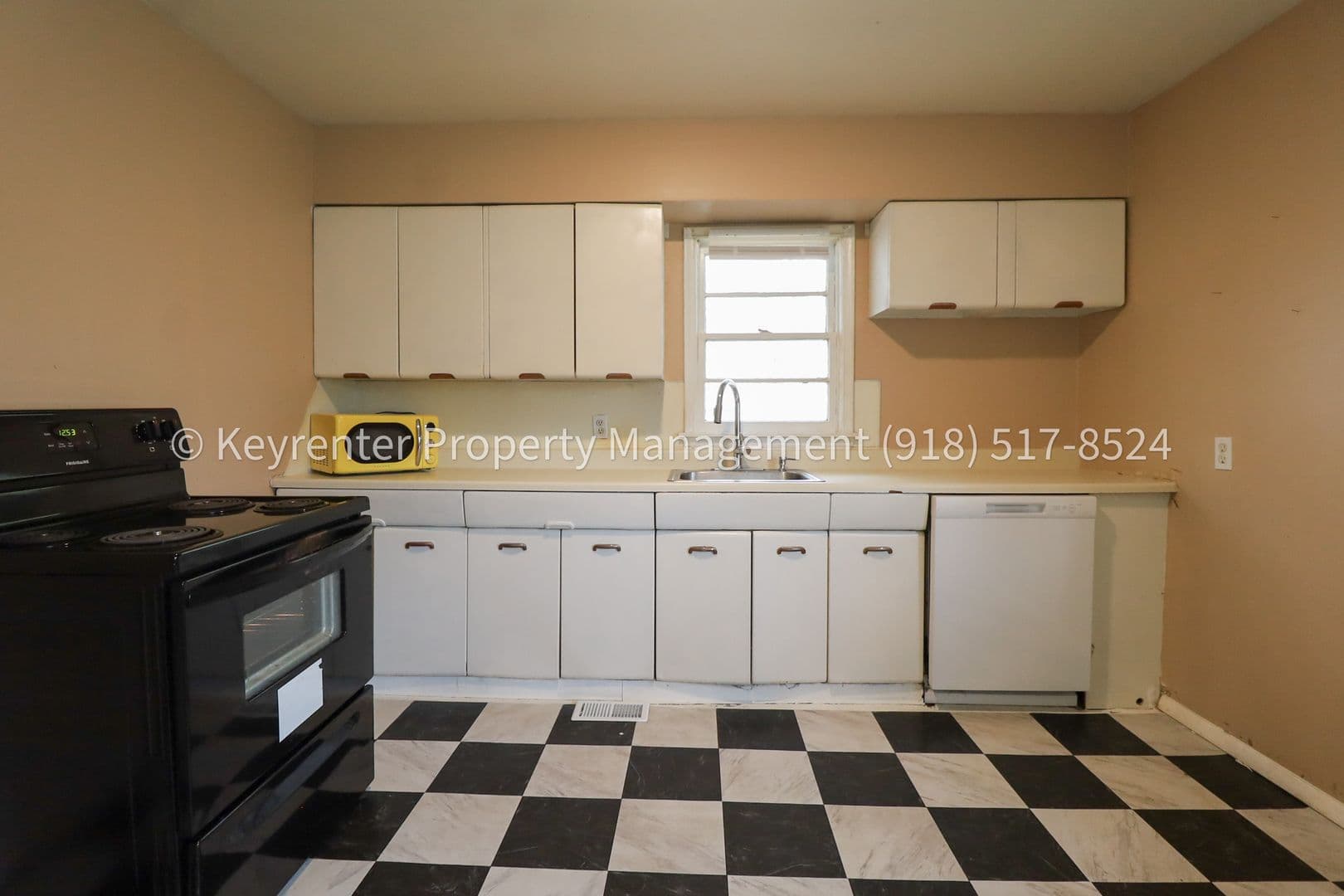 Tulsa House: 2829 E 1st Pl