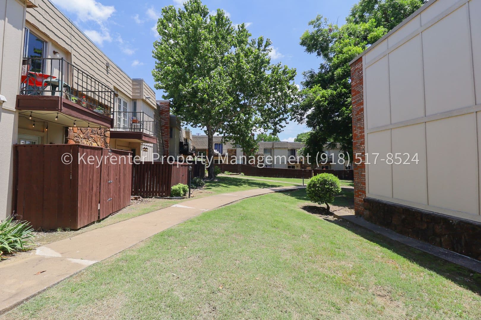 Tulsa House: 4318 E 67th St #571