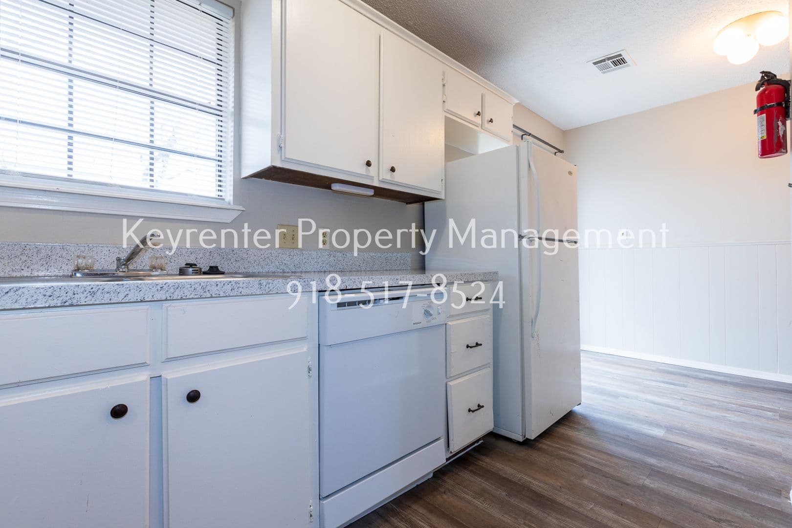 Claremore Apartment: 1421 W Lillian St