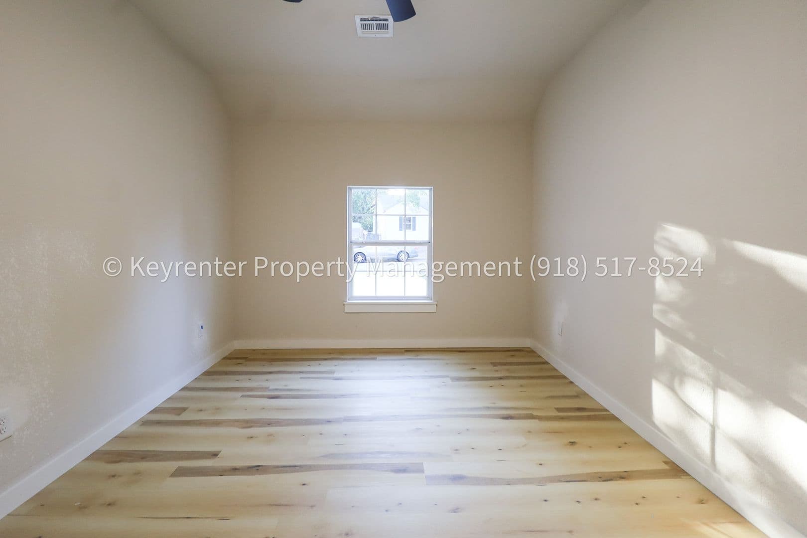Tulsa House: 1421 N Columbia Ave