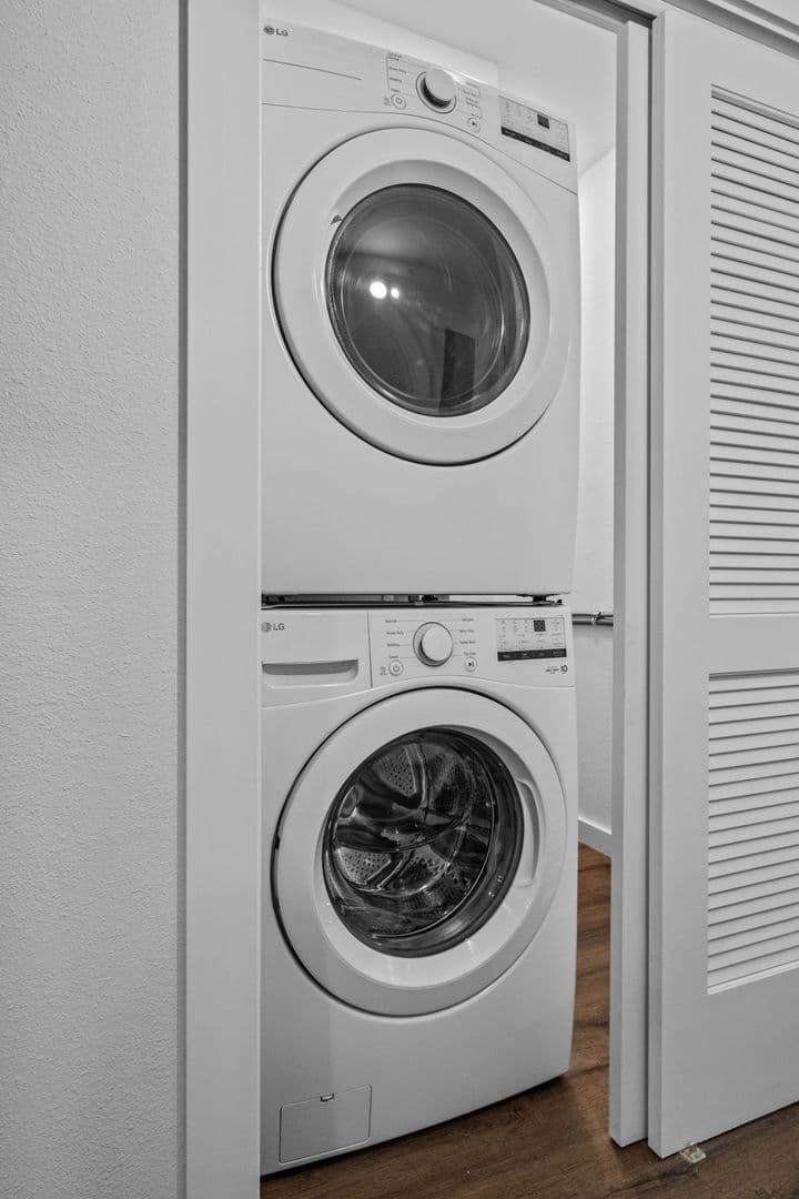 Fayetteville Apartment: 1096 S Bacardi Ave