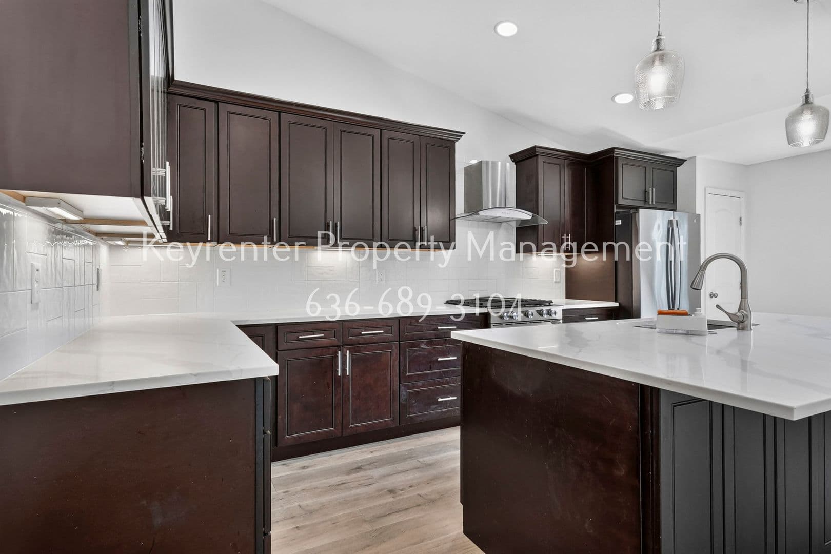 Hazelwood House: 926 Townhouse Ln