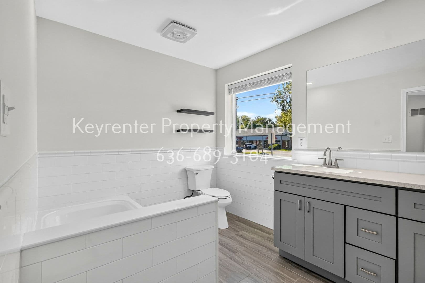 Hazelwood House: 926 Townhouse Ln