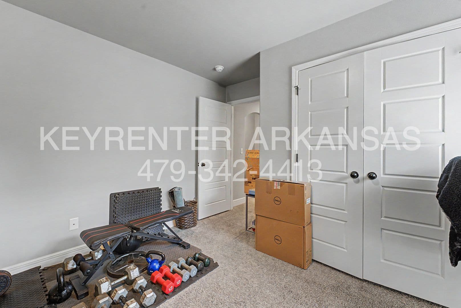 Bentonville House: 6009 NW Silas St