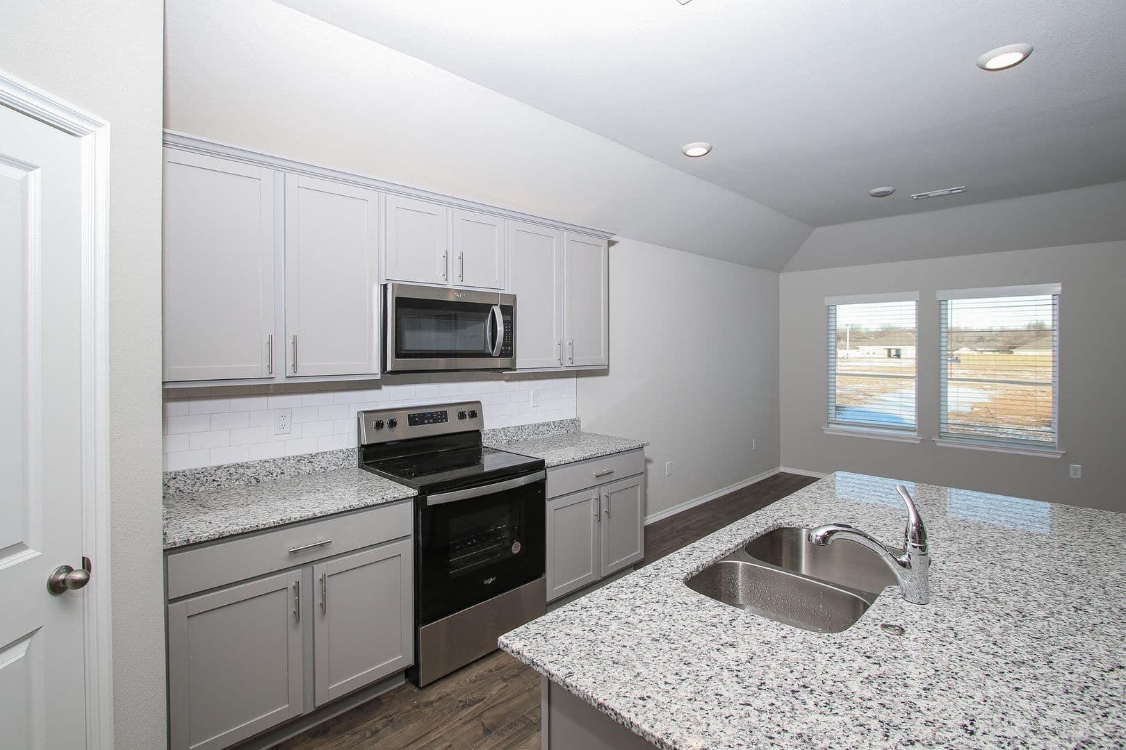 Gentry House: 606 Comanche Dr