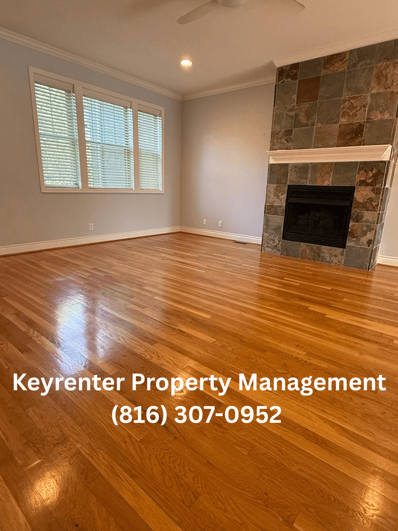 Kansas City House: 207 W 34th St