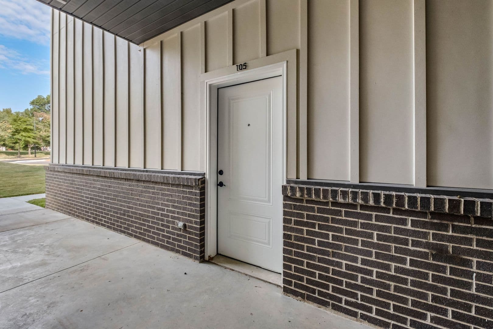 Fayetteville Apartment: 1096 S Bacardi Ave