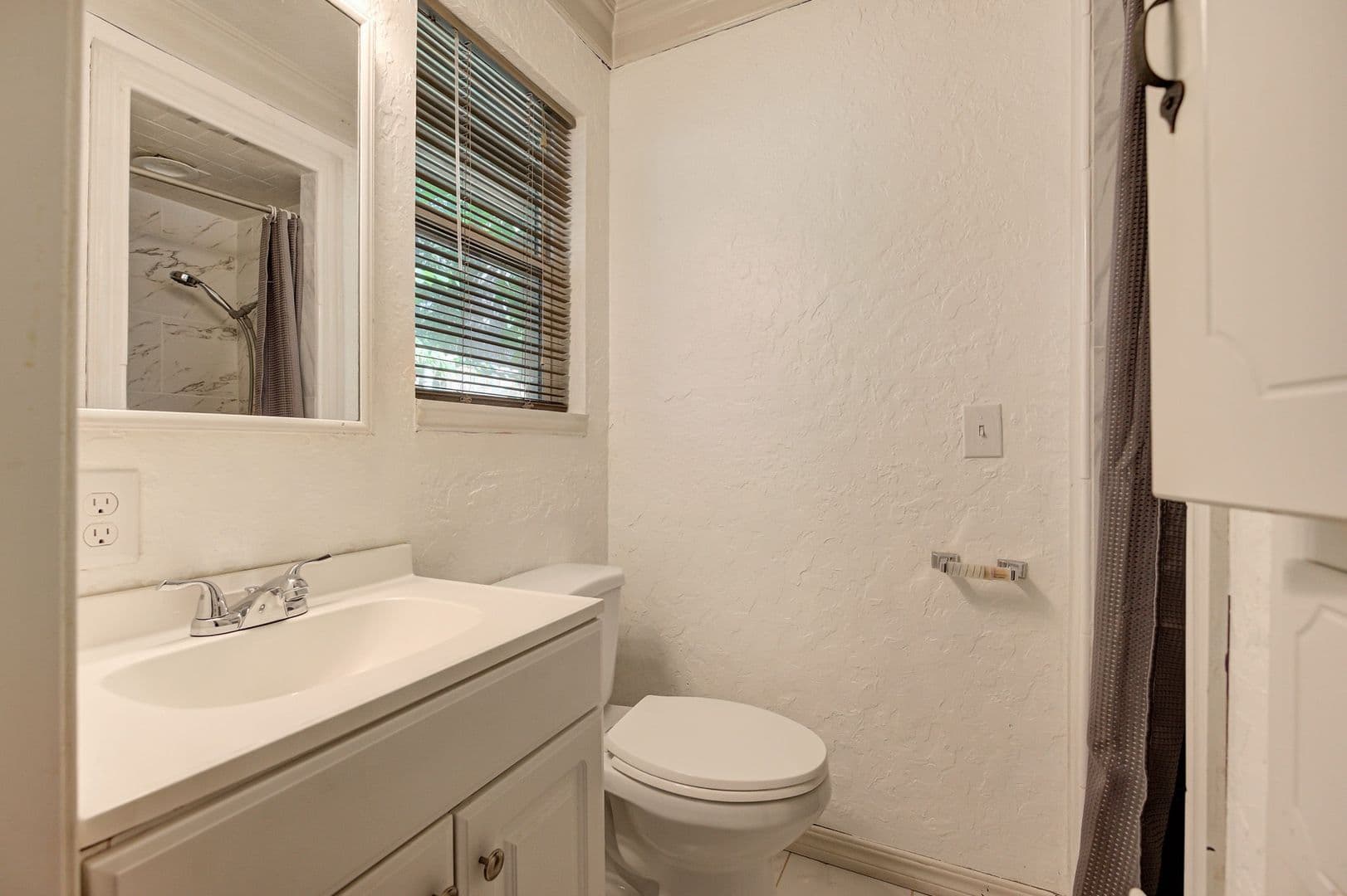 Oklahoma City House: 6004 NW 27th St