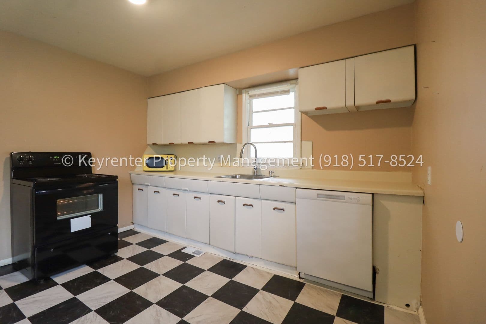 Tulsa House: 2829 E 1st Pl
