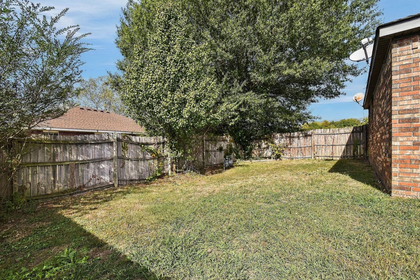 Fayetteville House: 1243 Oleander Lane