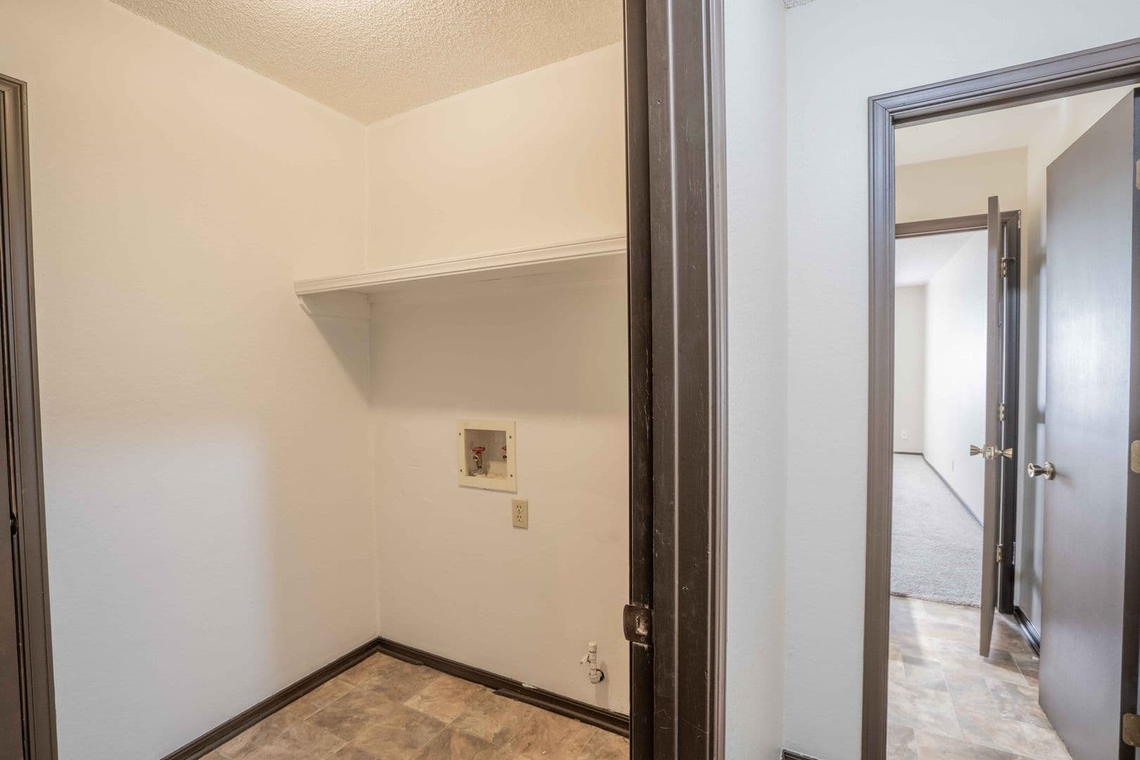 Broken Arrow Apartment: 2321 W Galveston St