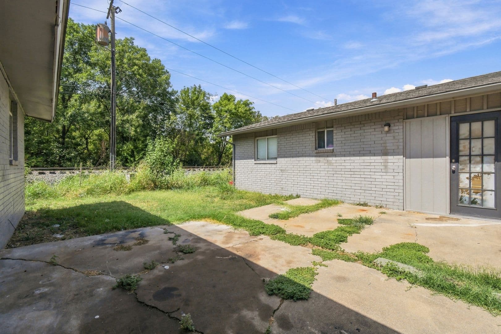Tulsa House: 1072A N Irvington Ave
