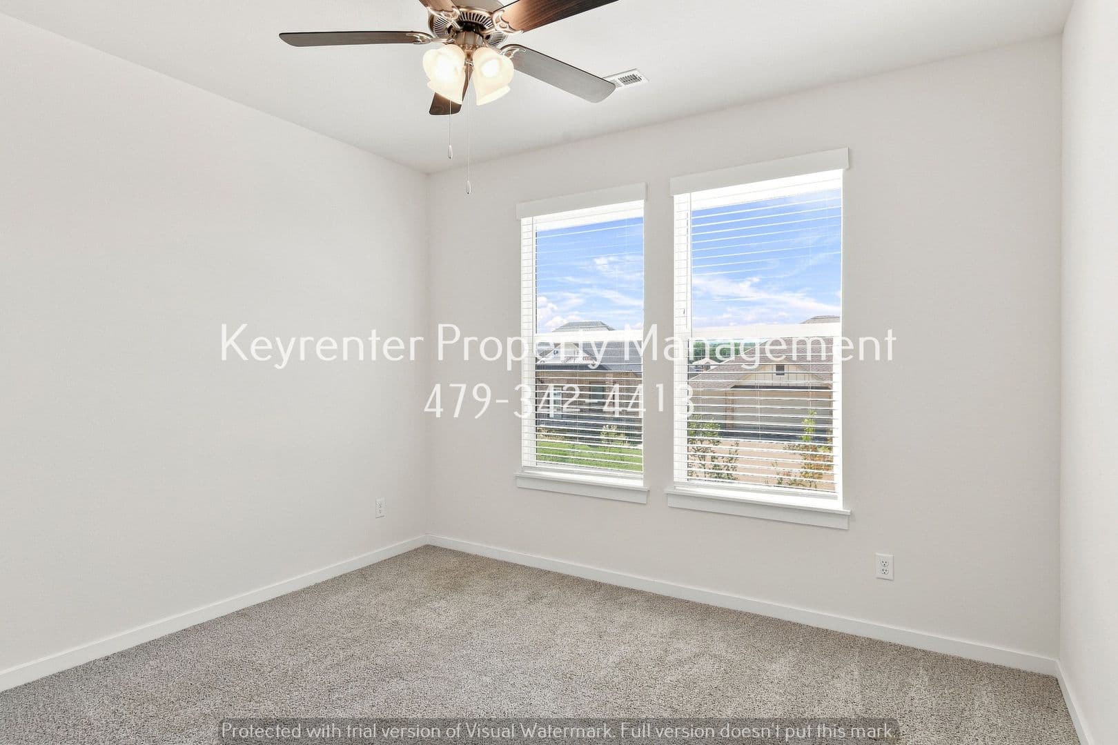 Fayetteville House: 4802 W Planetree St