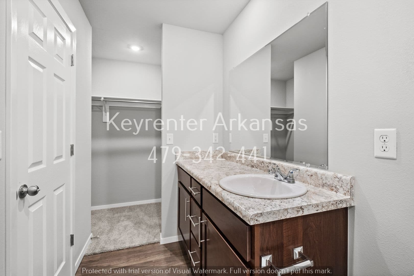 Fayetteville House: 2476 N Raven Ln
