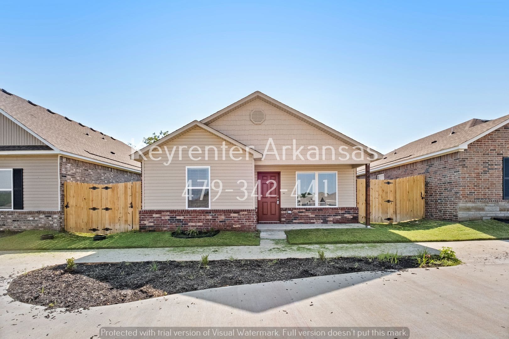 Fayetteville House: 2476 N Raven Ln