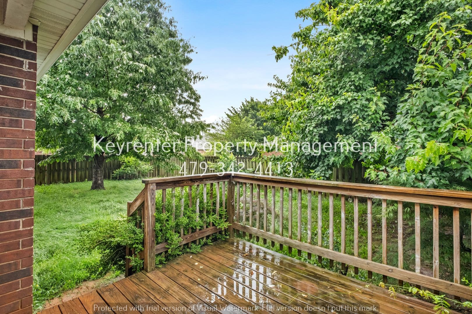Bentonville House: 3703 Surrey Ave